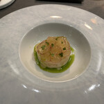 レストラン ラフィナージュ - トマトの雫を纏ったホワイトアスパラのムースと白エビのマリネ