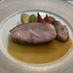 レストラン ラフィナージュ - 山形県産金華豚ロースのココットロースト