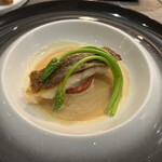 レストラン ラフィナージュ - 真鯛のポワレ　キャラメルオレンジが香るソース