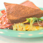 BUY ME STAND MATSUSAKA - 베이컨을 집으로 가져가세요