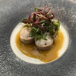 レストラン ラフィナージュ - うさぎのルーローと北海道から「ハセパラ」のサラダ仕立て