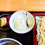 やぶ善 - 薬味も勿論、蕎麦と同じ。