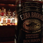 BRICK 銀座店 - エズラ・ブルック（ショット６００円　ボトル６，５００円）２０１４年８月