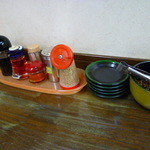 ラーメン無法松 - 卓上調味料♪