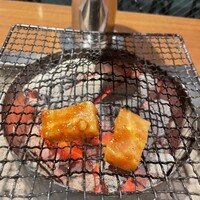熟成ホルモン・山形牛 炭火焼肉 牛語 - 