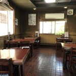 そば処 満留賀 - 客席