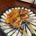 炭火焼鳥 大笑 - 手羽先