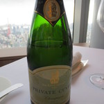 アジュール フォーティーファイブ - リッツ・カールトンのプライベートブランドながら、ドライな自分好み。