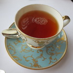 アジュール フォーティーファイブ - 自分はリッツ・カールトンオリジナルの紅茶。アッサムベースのものです。
