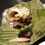 割鮮 吉在門 - さざえの壺焼き