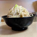 ラーメン二郎 京成大久保店 - ヤサイ量