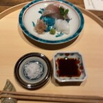 温石 - ヒラアジとあおりいかの刺身（食感が素晴らしい）