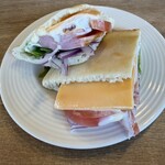 レストラン ヴァロリス - ピタパンサンドウィッチ（わがままバージョン）