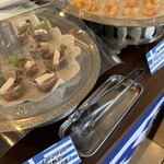 レストラン ヴァロリス - カツオのマリネと香味野菜フェタチーズ添え