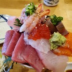 音羽鮨 - ちらし定食（ちらし部分）