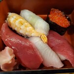 音羽鮨 - にぎり定食（にぎり部分）