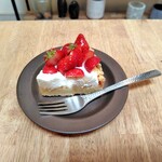 珈琲Jenico - 料理写真:いちごタルト