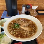 海皇 - 正油らーめんアップ