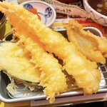 博多の屋台横丁 喜水丸 - 天ぷら盛り合わせ