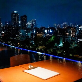 天満橋のパノラマ夜景を眺めながら