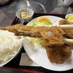 津ミートカシワギ - 