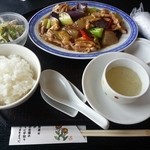 菜の花  - Aランチ
      鶏肉と野菜のとうち煮 1240円