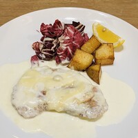 Trattoria VICINO - 豚フィレ肉のボローニャ風カツレツ イタリアンベシャメルソース