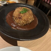焼肉 黒田 - 牛肉メンチ、うま