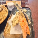 蕎麦処 つゆ下 梅の花 - サクサク衣