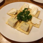 ピッコリーニ - チーズ盛り合わせ１２６０円