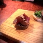 にほん酒や - 酒肴５点盛りその１　鮪の漬け