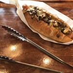 ア・トン・コテ - 焼きドッグ