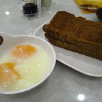 Old Town White Coffee - カヤトーストと半熟卵