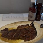 ベンジャミンステーキハウス KITTE大阪店 - Tボーンステーキ