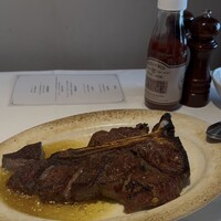 ベンジャミンステーキハウス KITTE大阪店 - Tボーンステーキ