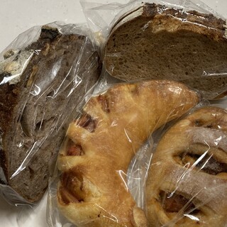 アガタ ベーカリー_1