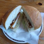 コメダ珈琲店 - 鶏タッタバーガー