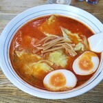 かつ平 - 鉄火ワンタン麺＋煮たまご