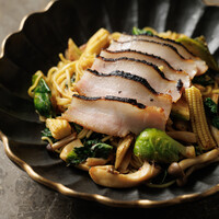 グリルポークときのこのスパイシーパッタイ