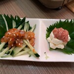 海神の後楽園 新橋店 - 先付2品
                                
                                （チャンジャ・塩辛クリームチーズ）