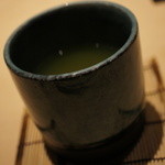 中目黒 いぐち - 食後サービスの緑茶
