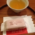 Sunny Hills - 試食で１個丸々いただけます。【2014.03】