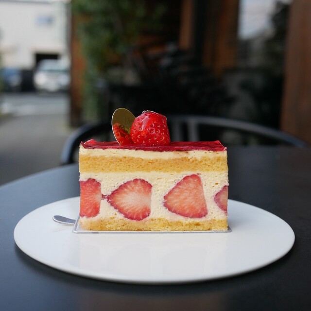 ✨Eclat des jours✨ eclat des jours Toyosu | 【Today's topics】 〜ホールケーキ