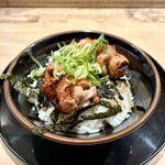 こけこっこ - 炭火焼きこけこっこ丼