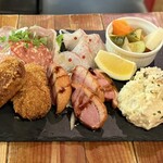 肉バルMoooh!! - ■モォ!!s タパス 盛り合わせ ￥1.280×2