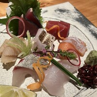 料理とワイン 音音 - お造り盛り合わせ