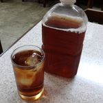 台湾料理　億龍 - 冷たいお茶