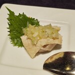 298788234 - 蒸し鶏の葱ソース　1人前