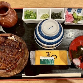 海鮮工房 鰻ま屋_0