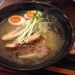 彩色ラーメン きんせい総本家 夢風 - 燻製鶏塩